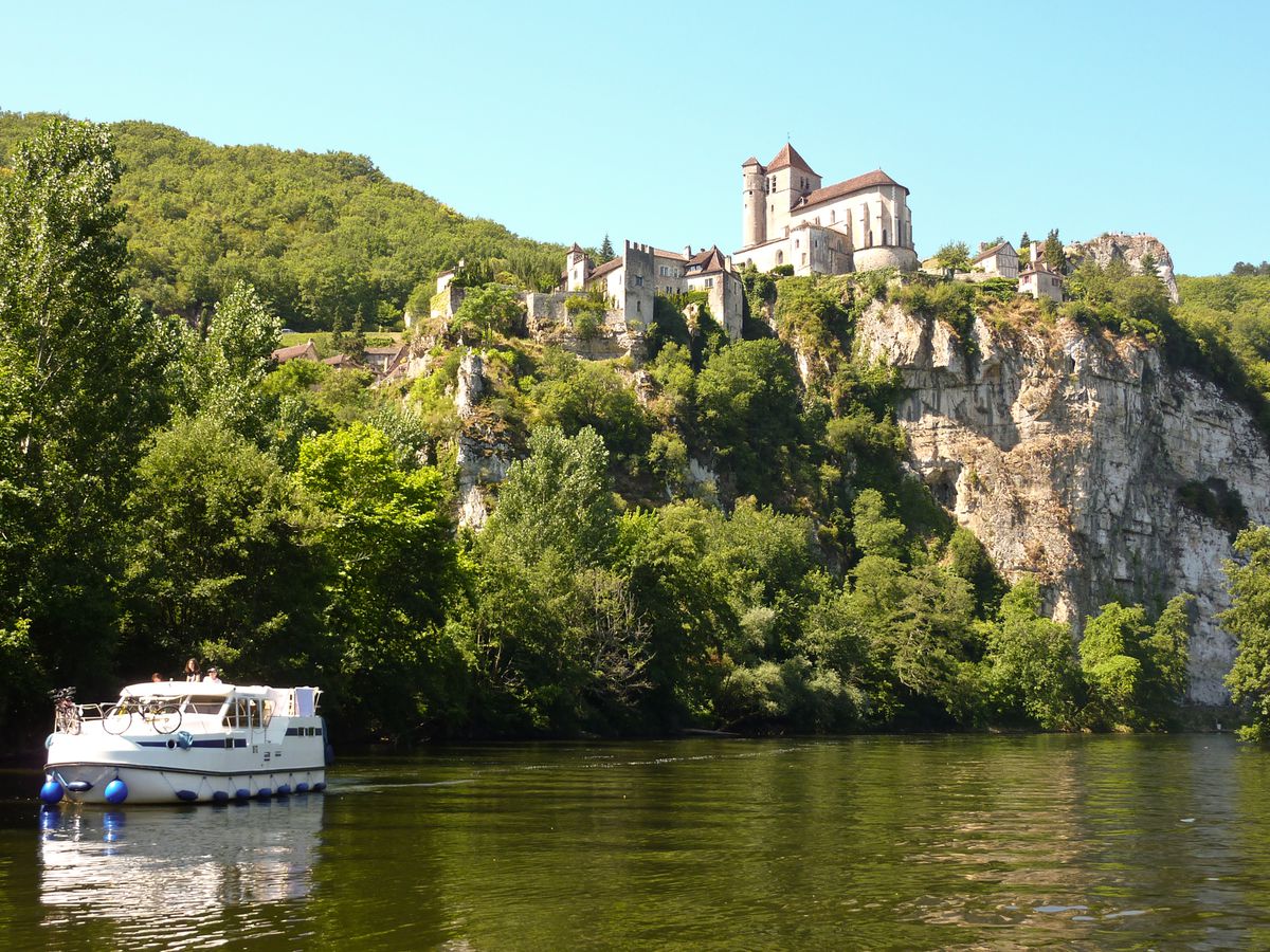 Navigation À Saint Cirq Lapopie